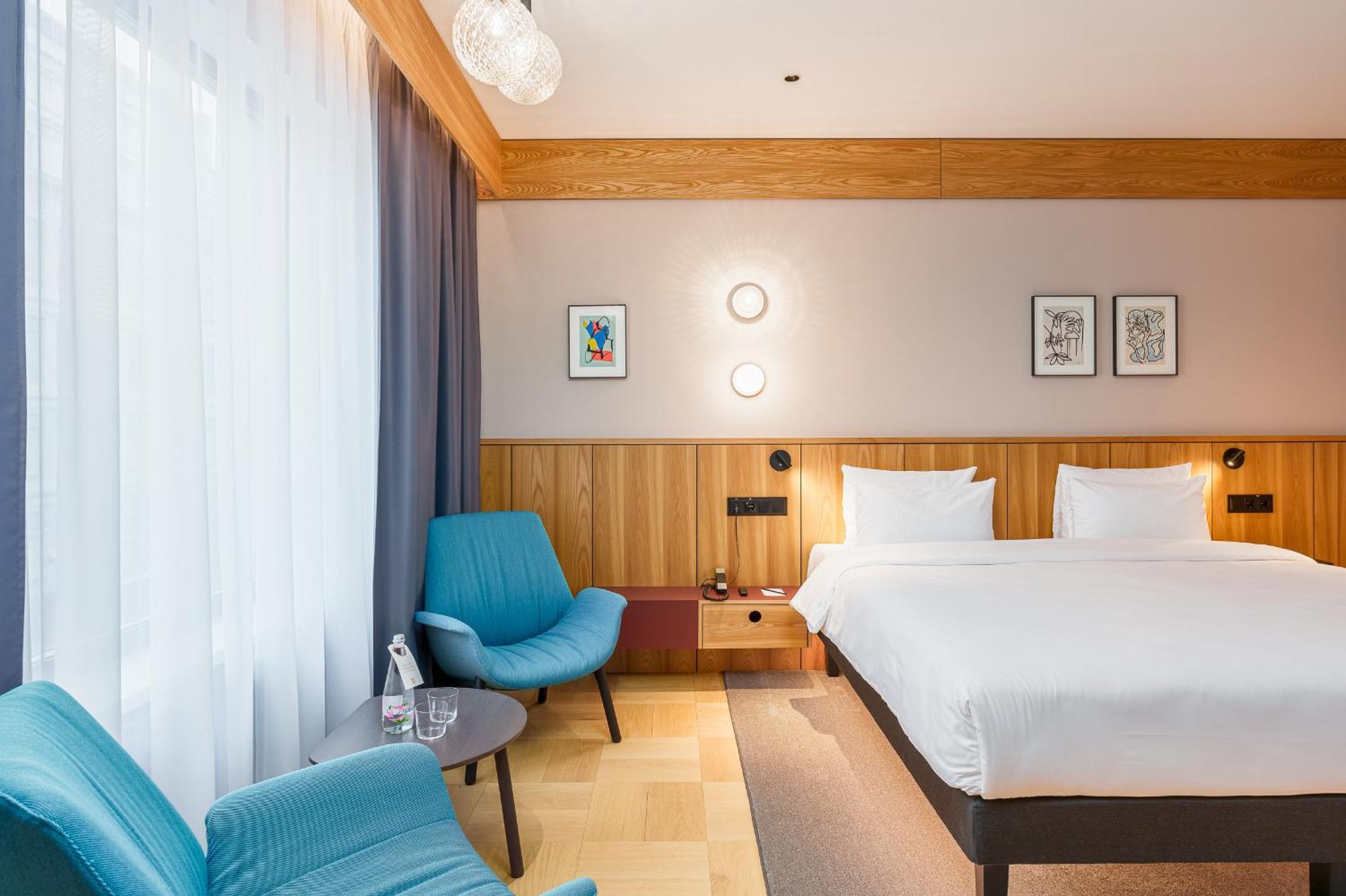 Hotel Aston 4*