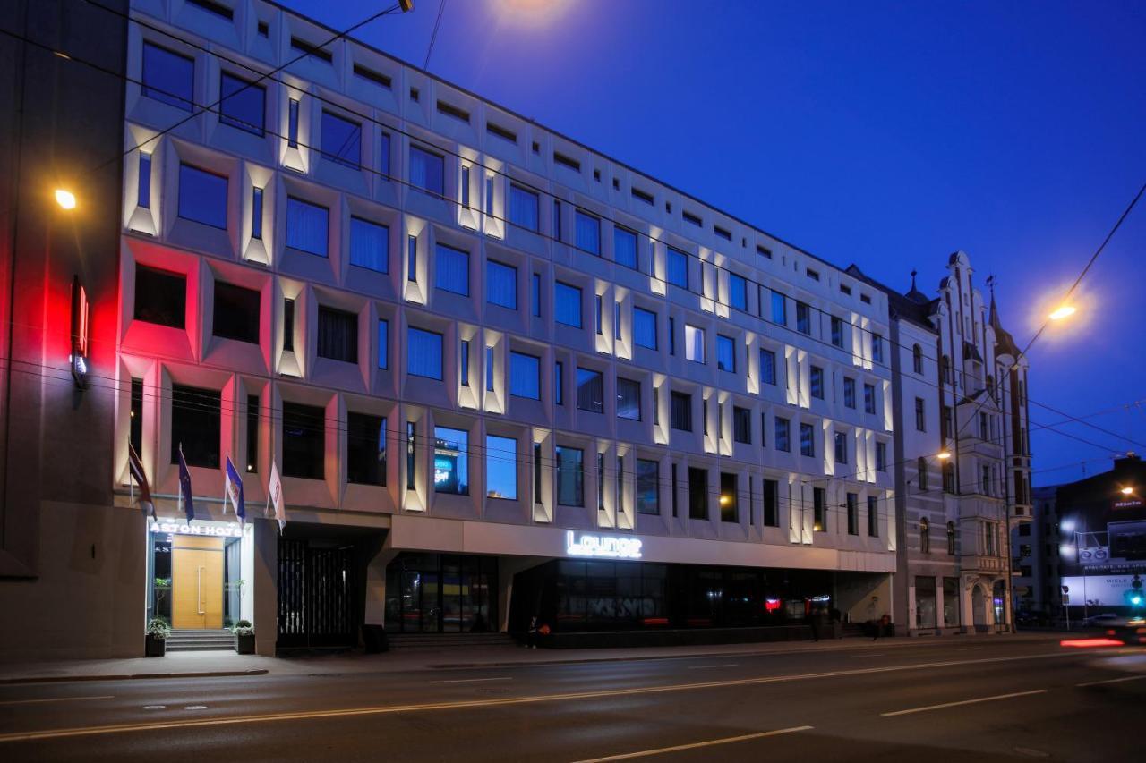 Hotell Aston 4*